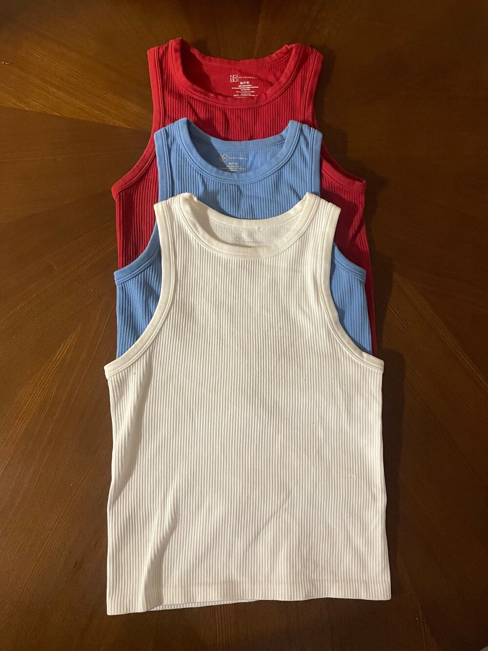 Set of three tanks Size M